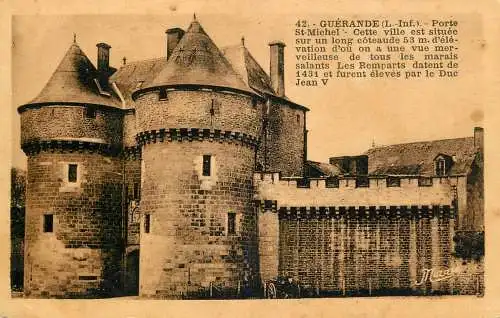 Postcard FranceGuerande porte St. Michel