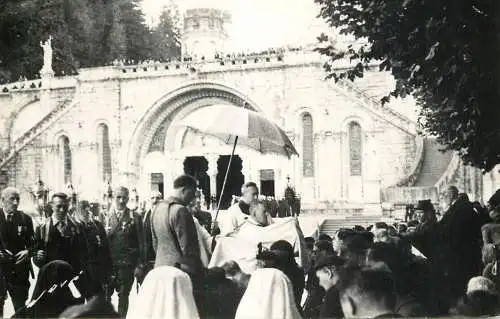 Postcard France Lourdes St. Sacrement 1955