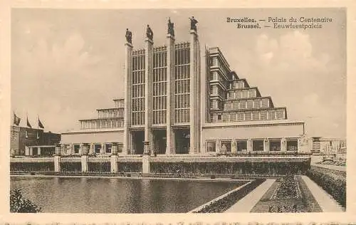 Postcard Belgium Bruxelles palais du Centenaire