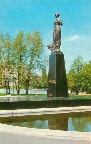 Ukraine Kiev Lesia Ukrainka statue monument
