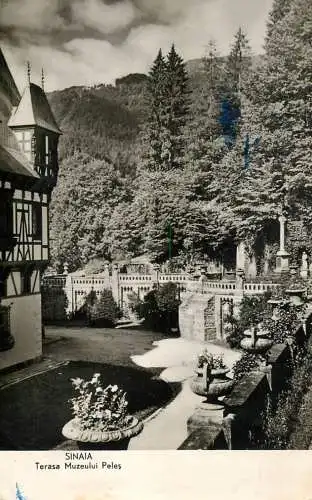Romania Sinaia Muzeul Peles vedere de pe terasa