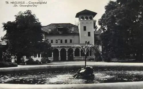 Romania Cinematograful "Gh. Gheorghiu-Dej" vedere din Turnu Magurele