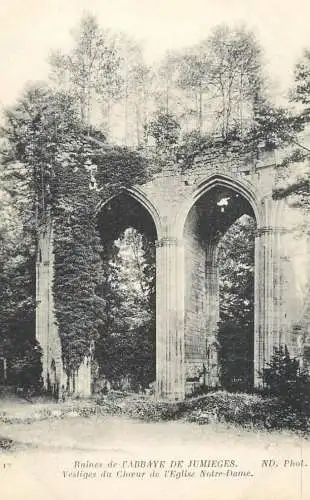 France Ruines de l'Abbaye de Jumiegs Vestiges du Choeur de l'Eglise Notre Dame