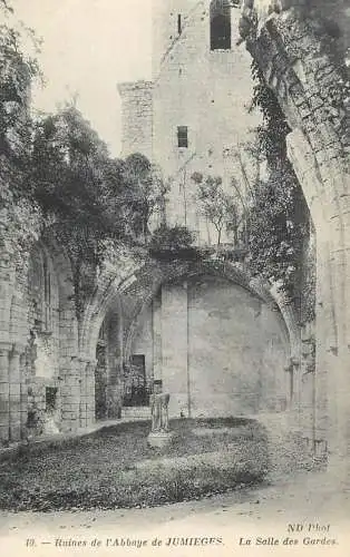 France Ruines de l'Abbaye de Jumieges La Salle des Gardes