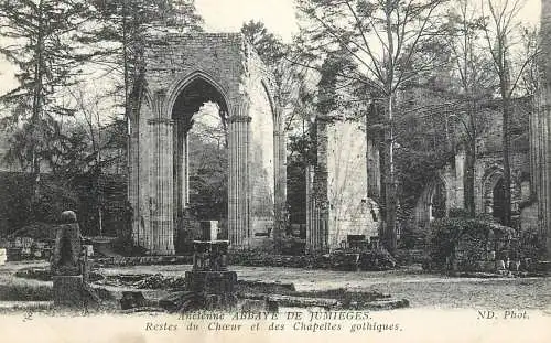 France Ancienne Abbaye de Jumieges Restes du Choeur & des Chapelles gothiques