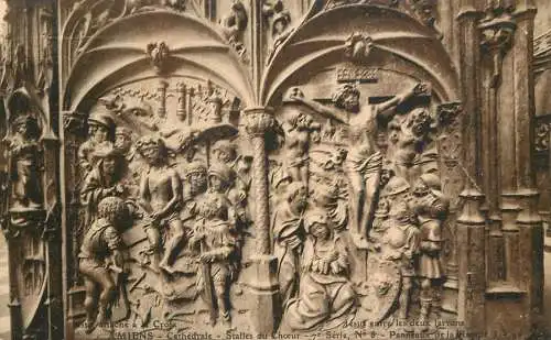 France Amiens Cathedrale Stalles du Choeur Jesus entre deux larrons