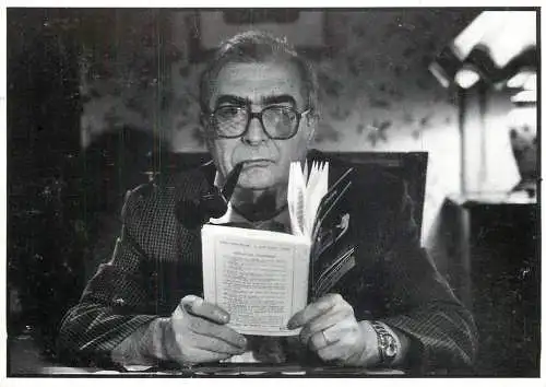 Postcard France famous person Claude Chabrol 1987