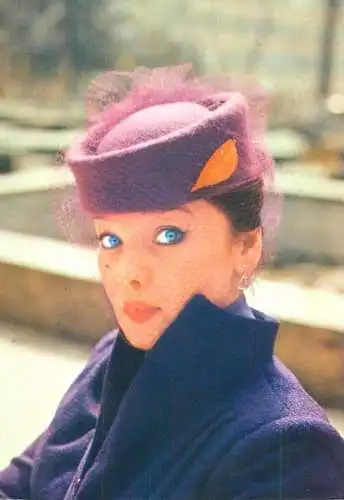 Postcard Romania famous person Margareta Paslaru
