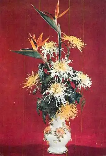 Postcard holiday flower vase