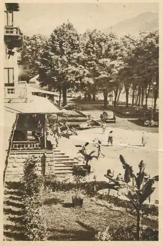Romania Calimanesti vedere din parc