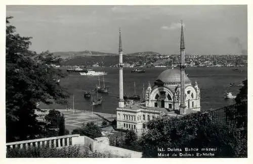 Turkey Istanbul Musee de Dolma Bahtche