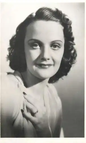 Hungarian actress beauty Tolnay Klari