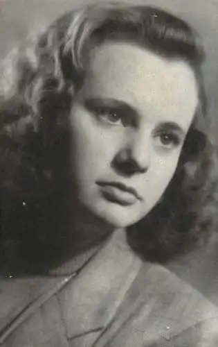 Hungary young lady Budapest souvenir portrait photo postcard dated 1944
