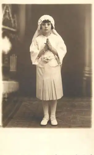 Lovely girl communion vintage souvenir photo postcard