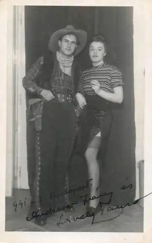 Hungary Budapest souvenir photo postcard 1941 entertainers duo