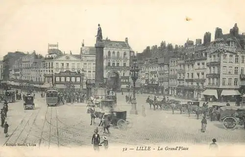 France Lille la grand place tram