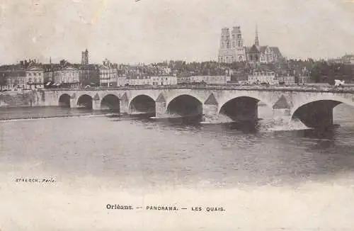 France Orleans les quais