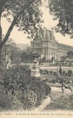 France Paris le pavillon de Rohan jardins des Tuileries