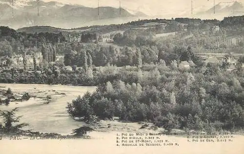 France Pau la chaine des pyrenees