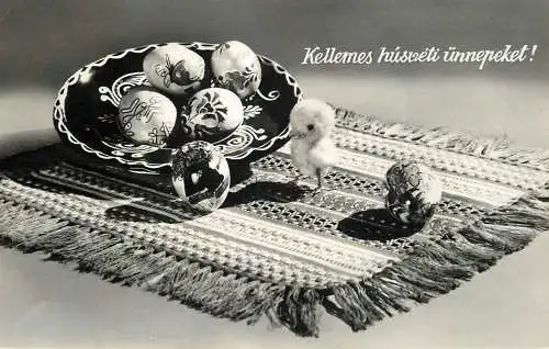 Happy Easter greetings pencilled eggs and chicken
