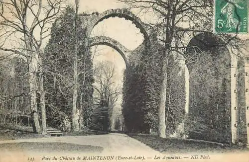 France Parc du Chateau de Maintenon Les Aqueducs