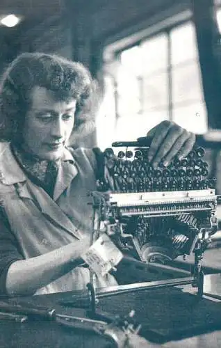 The Nostalgia Postcard 1950 Yesterday`s Britain Glasgow 1955 typewriter assembly at British Olivetti