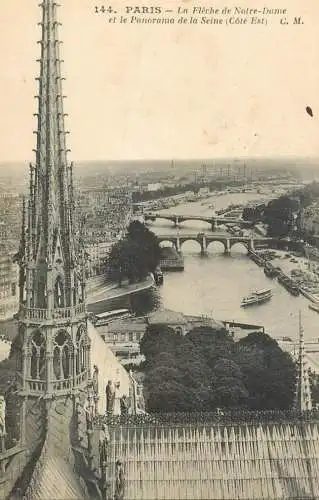 France Paris Fleche de Notre Dame & Panorama de la Seine