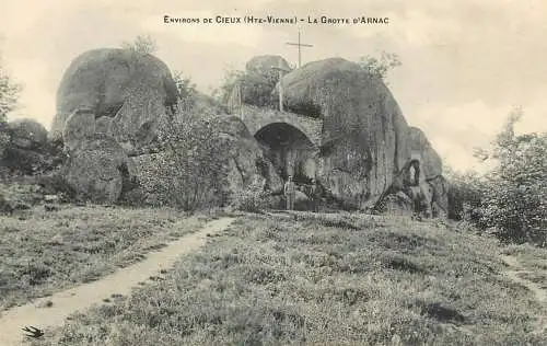 France Environs de Cieux (Haute-Vienne) La Grotte d'Arnac