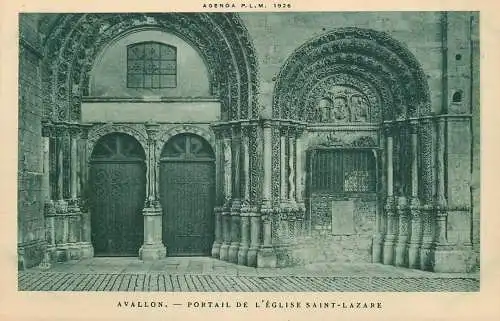 France Avallon Portail de l'eglise Saint Lazare