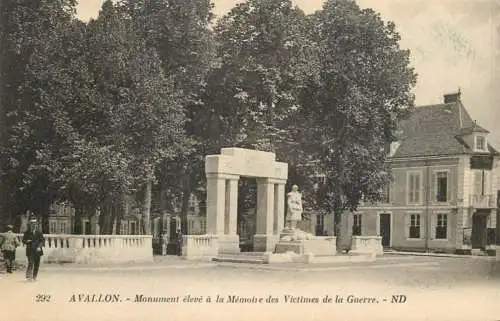 France Avallon Monument eleve a la Memoire des Victimes de la Guerre