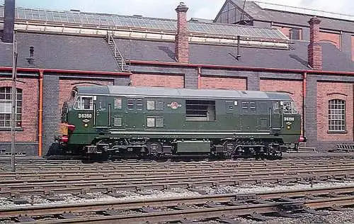 Railway train locomotive Diesel Hydraulic Locomotive at Swindon Works 1962 photo