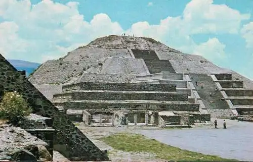 America Mexico zona arqueologica San Juan Teotihuacan