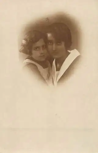 Souvenir photo postcard portrait