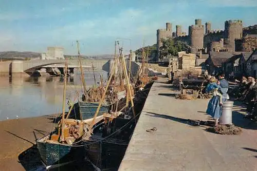United Kingdom Wales Caernarvonshire Conway castle and new bridge