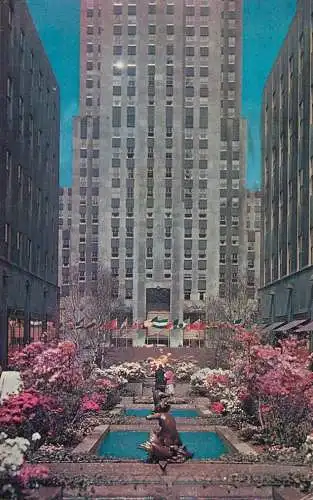 United States NY New York City the Channel Gardens in spring dress
