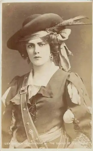Theatre postcard Lily Brayton as Katherna in the tamong of the Shrew
