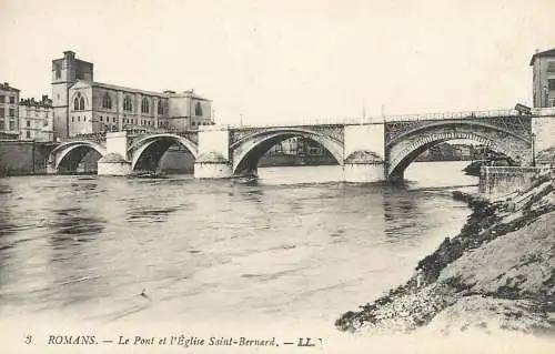 France Romans Le Pont & l'Eglise Saint-Bernard