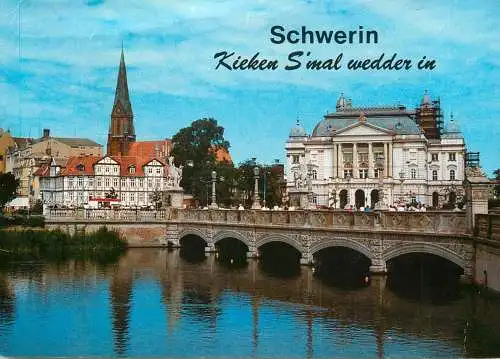Germany Schwerin Blick von der Schlossinsel auf Schlossbrucke Theater und Dom