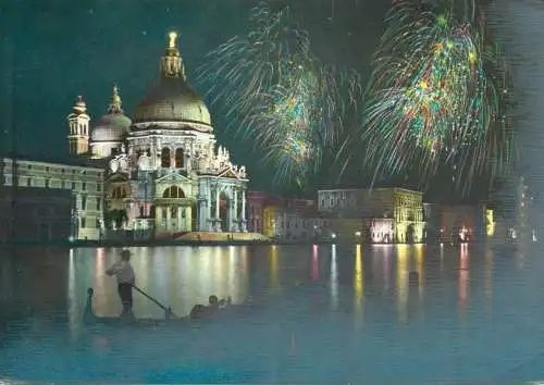Italy Venezia Chiesa Santa Maria della Salute veduta di notte