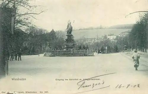 Germany Eingang ins Nerothal mit Kriegerdenkmal