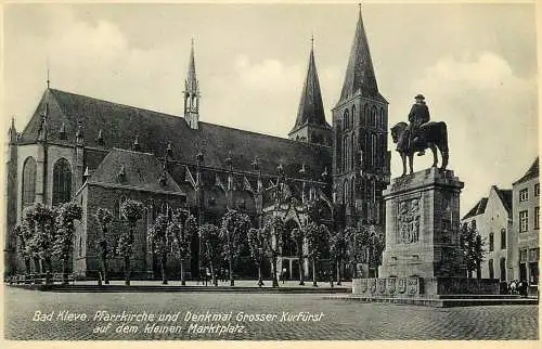 Germany Bad Kleve Pfarkirche und Denkmal Grosser Kurfurst auf dem kleinen Maerkplatz