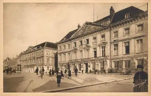 France Tours la bibliotheque et l'ecole des Beaux arts
