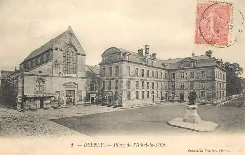 France Bernay place de l'hotel de ville