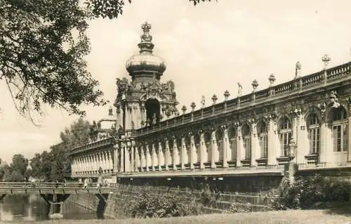 Germany Dresden Zwinger Langgalerie mit Kronentor