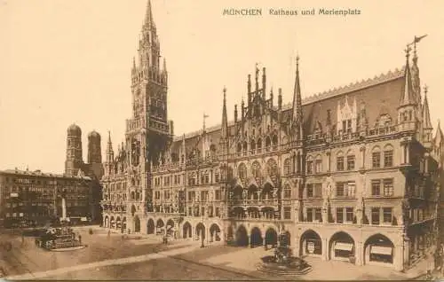 Germany Munchen Rathaus und Marienplatz