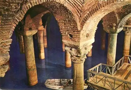 Turkey Istanbul Underground basilica columns
