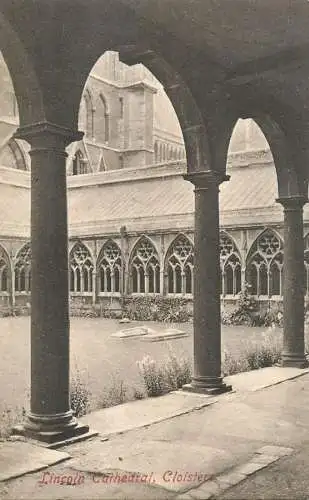 British churches & cathedrals postcard Lincoln cathedral cloister