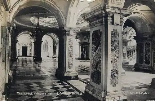 British churches & cathedrals postcard Belfast city hall Grand Entrance