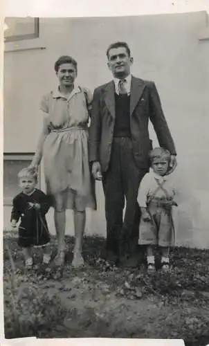 Souvenir photo postcard Romania family