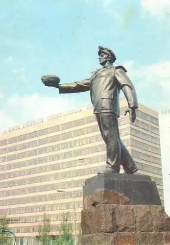 Ukraine Donetsk Monument to miners' labor